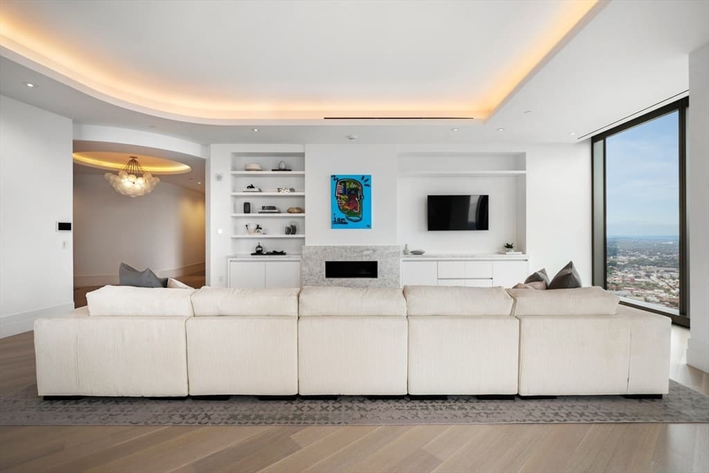 1 Dalton St # 5801, Boston MA 02199 photo 6