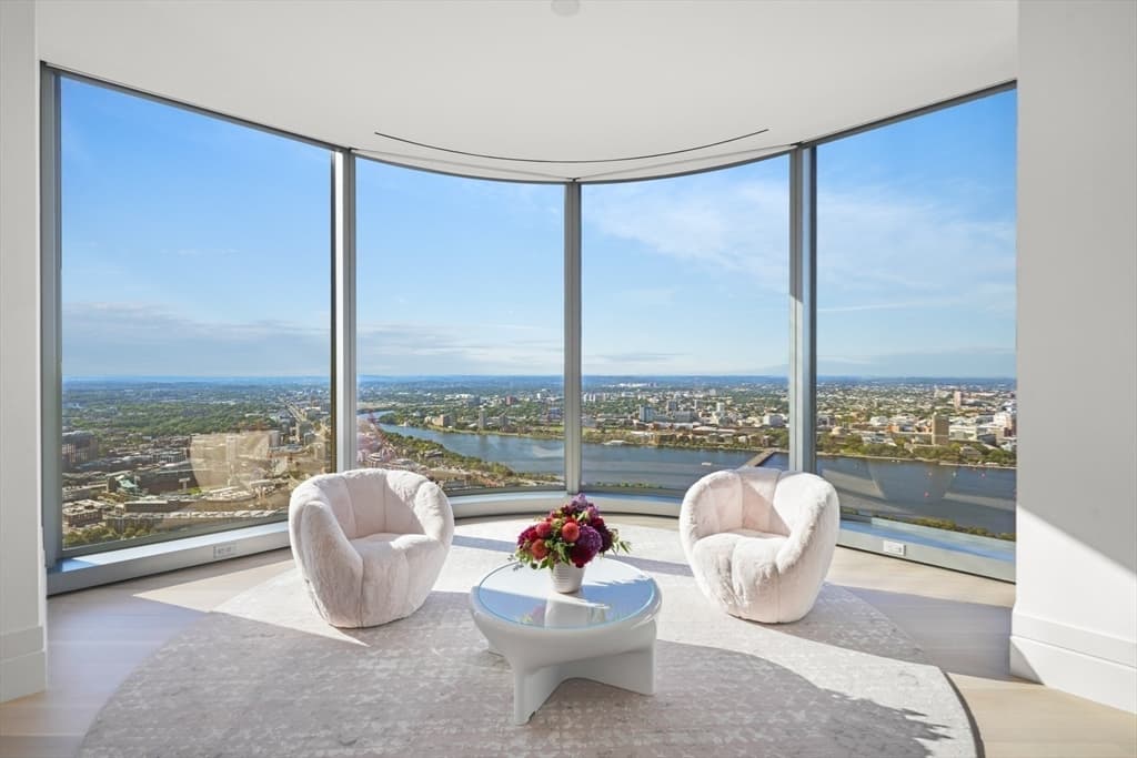 1 Dalton St # 5801, Boston MA 02199 photo 7