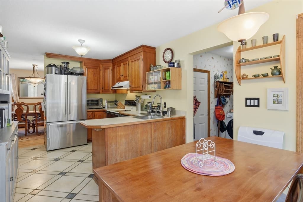 Single Family Residence at 42 Clark St, Northampton MA 01062, Northampton, photo 12 of 42