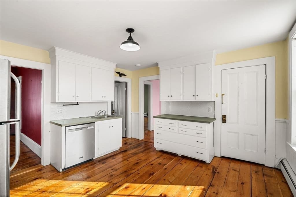 Single Family Residence at 9 Darling Street, Marblehead MA 01945, photo 20 of 28
