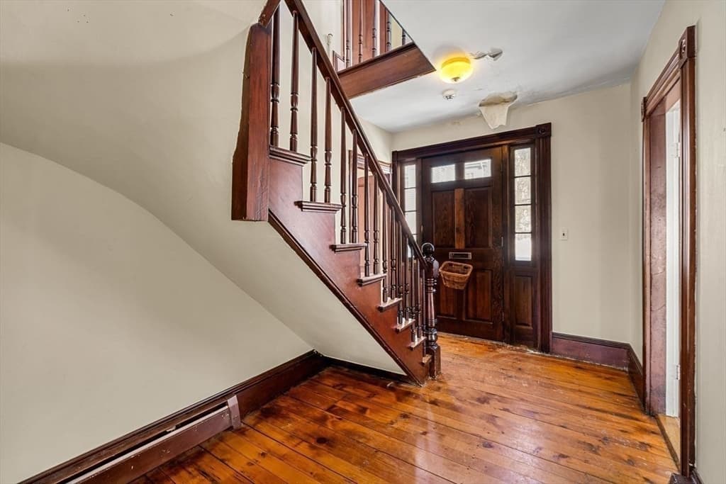 Single Family Residence at 9 Darling Street, Marblehead MA 01945, photo 15 of 28