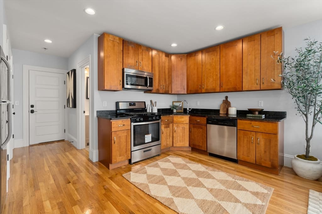 Multi Family at 84 Linden, Boston MA 02134, photo 6 of 26