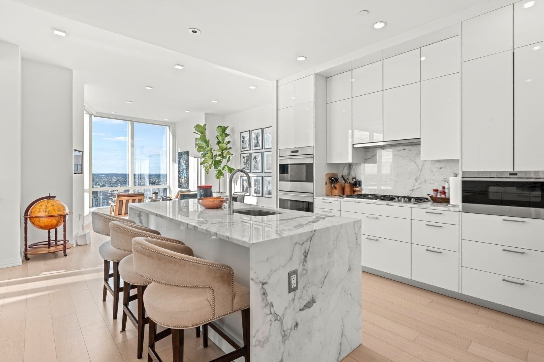 Condominium at 1 Franklin # 5002, Boston MA 02110, photo 11 of 40