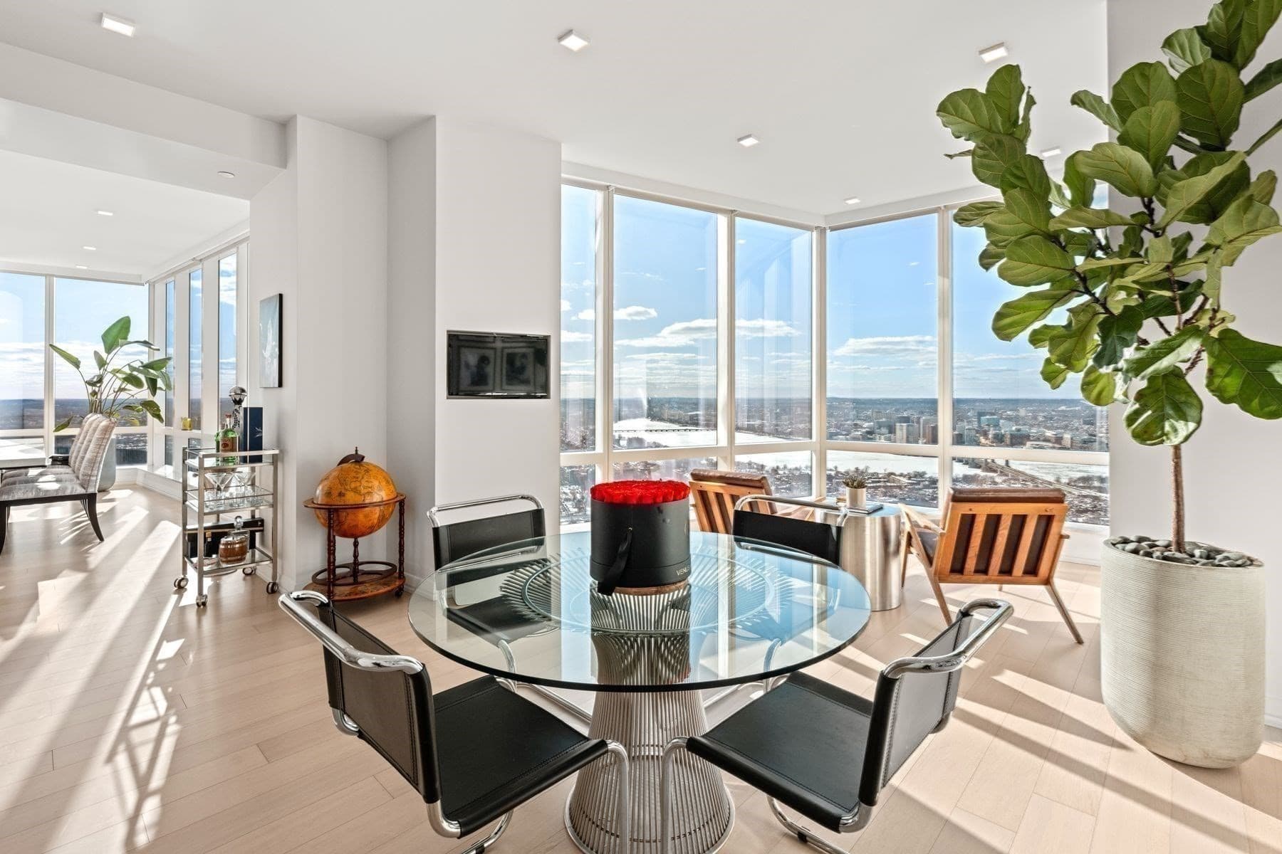 Condominium at 1 Franklin # 5002, Boston MA 02110, photo 8 of 40