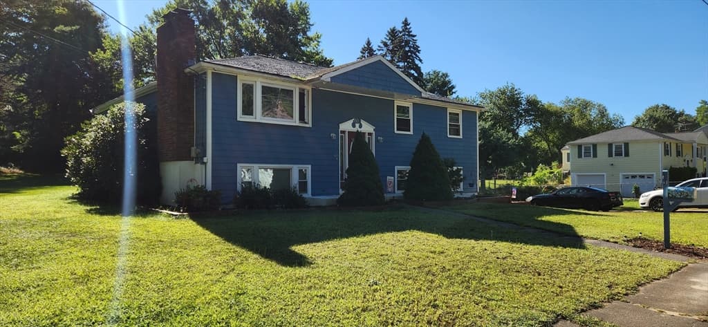 Single Family Residence at 60 Wethersfield Rd, Bellingham MA 02019, photo 7 of 7