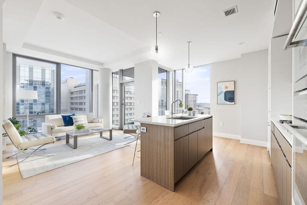 100 Shawmut Ave # 807, Boston MA 02118