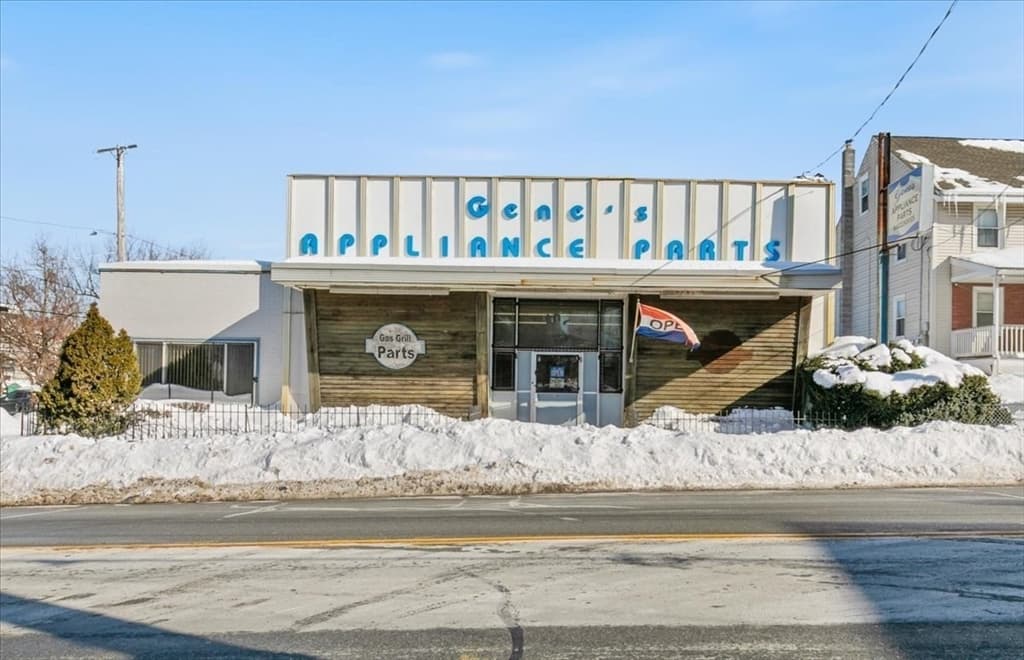 778-788 Gorham St, Lowell MA 01852