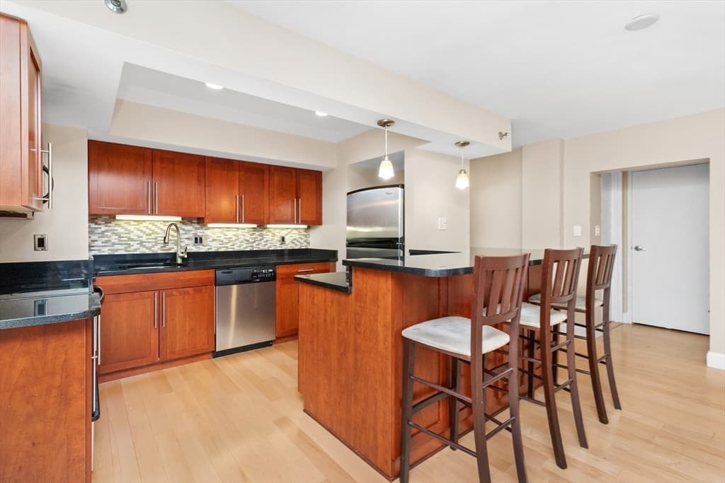 Condominium at 1600 Beacon St # 207, Brookline MA 02446, photo 2 of 24
