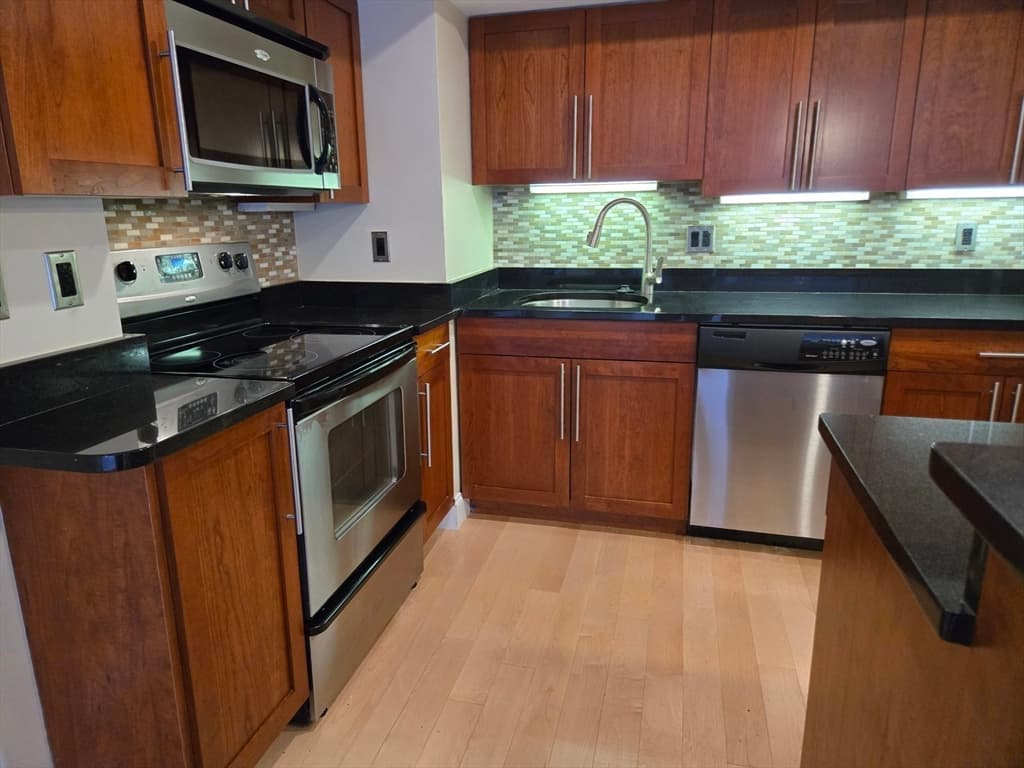 Condominium at 1600 Beacon St # 207, Brookline MA 02446, photo 5 of 24