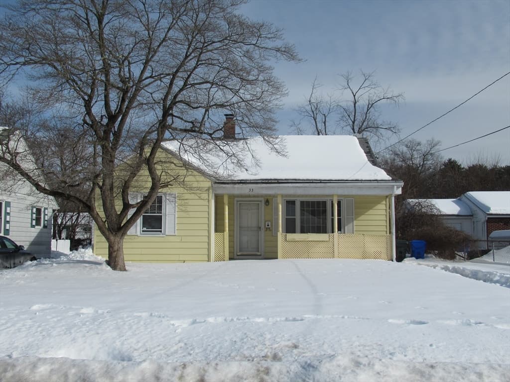 Single Family Residence at 33 Connolly St, Springfield MA 01151, Springfield, photo 13 of 15