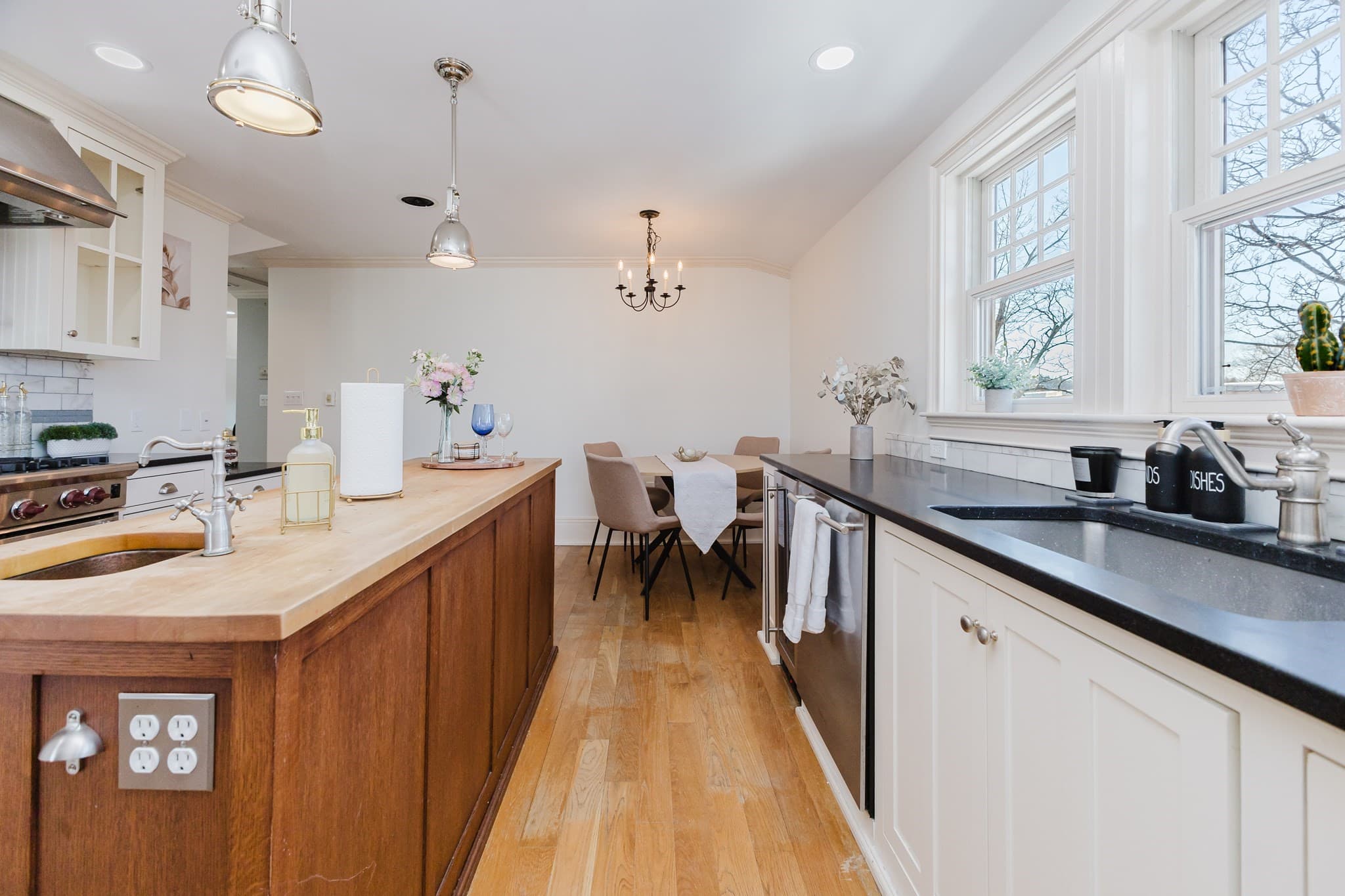 Condominium at 159 Washington St # 4, Newton MA 02458, photo 4 of 42