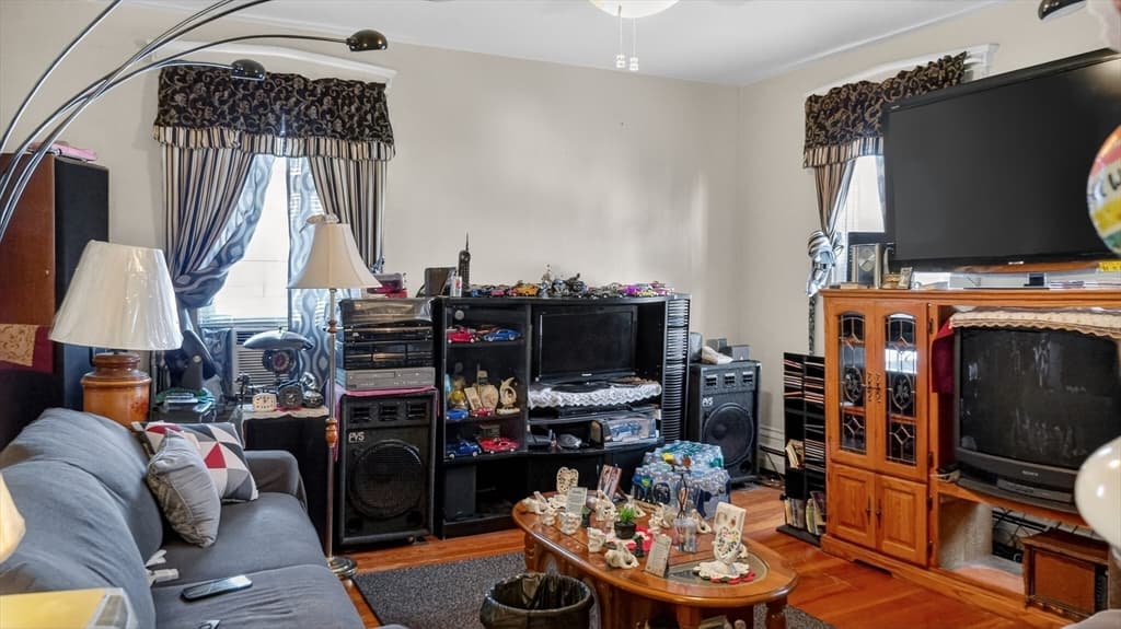 3 Family - 3 Units Up/Down at 32 Franklin St, New Bedford MA 02740, photo 8 of 24