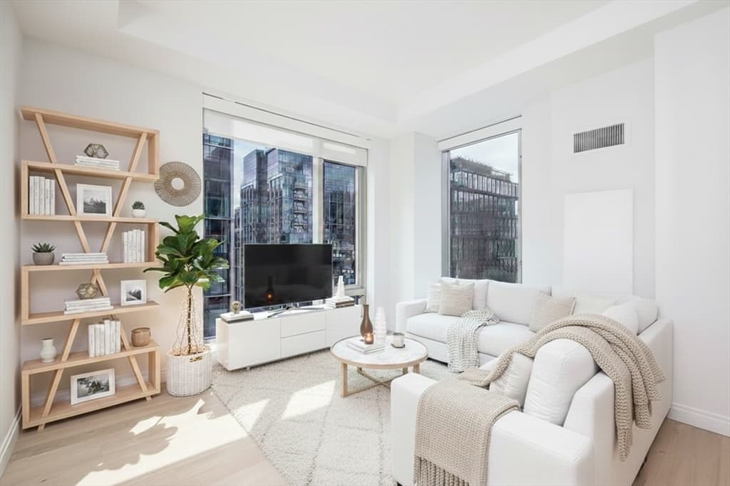 133 Seaport Blvd # 1519, Boston MA 02210