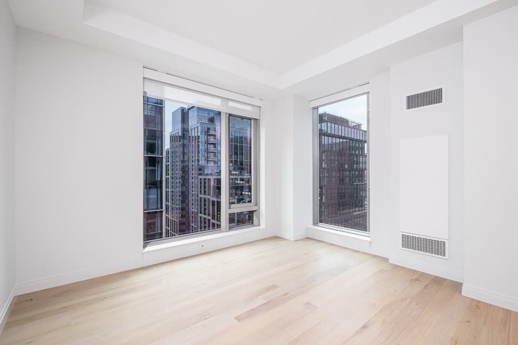 Condominium at 133 Seaport Blvd # 1519, Boston MA 02210, photo 9 of 38