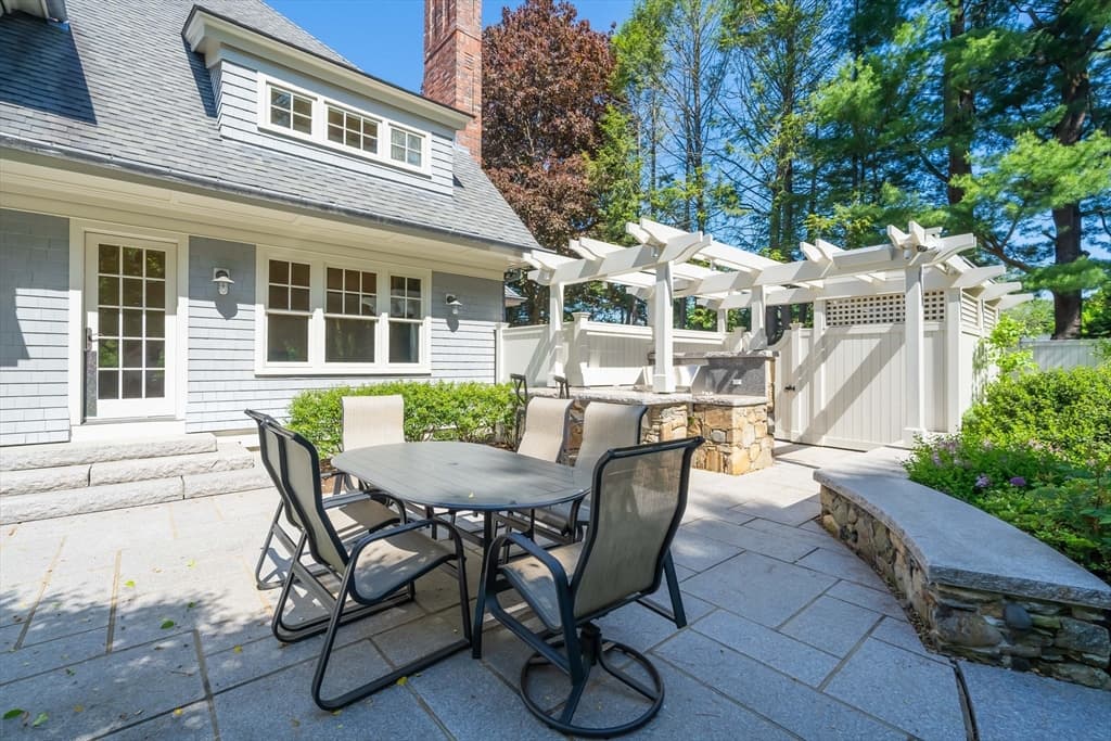 197 Grant St, Lexington MA 02420 photo 38