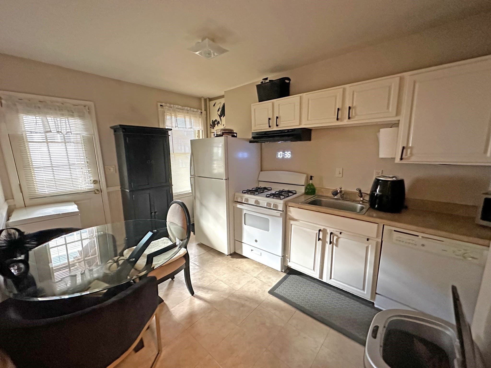 3 Family at 76 Belden St, Boston MA 02125, Boston, photo 6 of 13