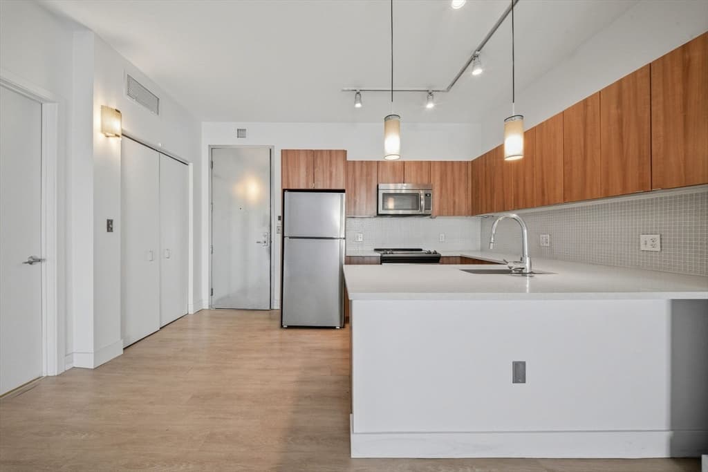 Condominium at 9 Medford # 410, Somerville MA 02143, photo 2 of 28