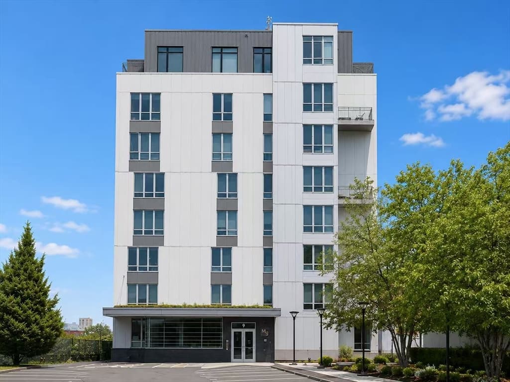 Condominium at 9 Medford # 410, Somerville MA 02143, photo 24 of 28
