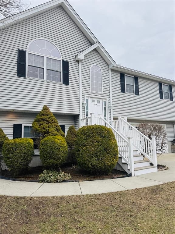 1015 Forbes St, New Bedford MA 02745
