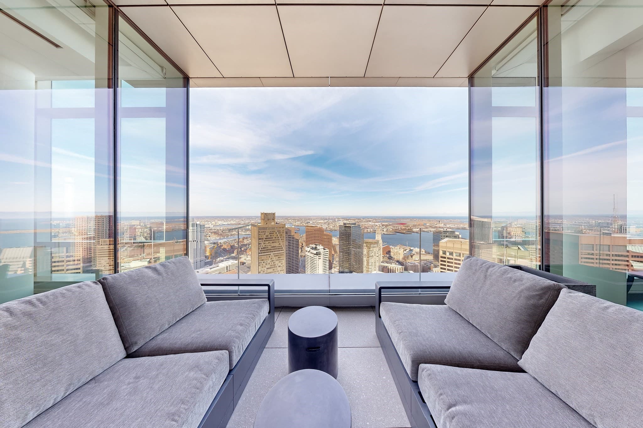 Condominium at 1 Franklin St, Boston MA 02110, photo 2 of 10