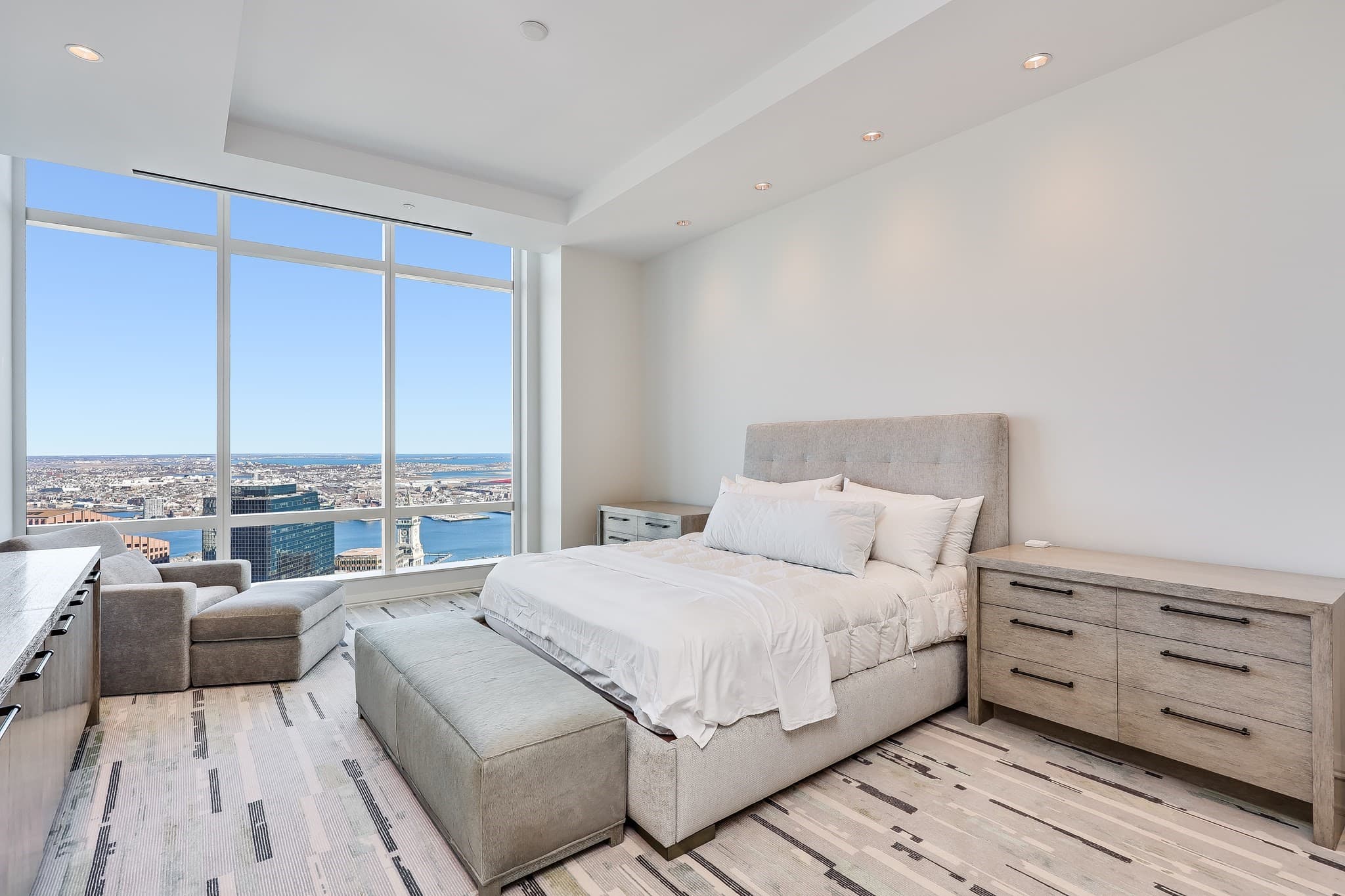 Condominium at 1 Franklin St, Boston MA 02110, photo 8 of 10
