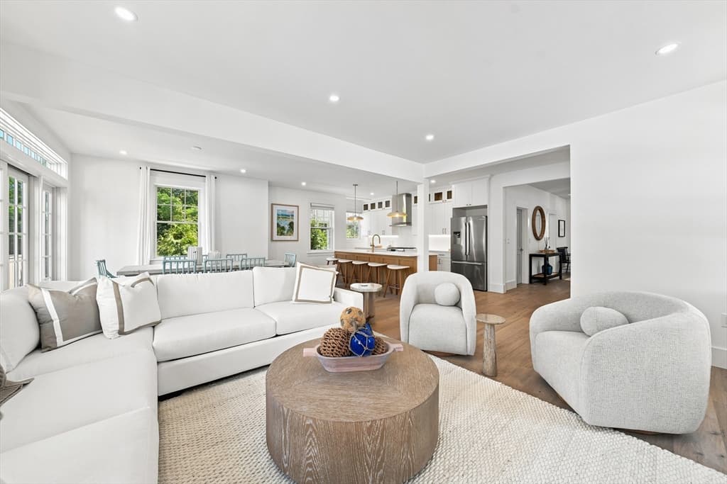 4 Goldenrod Court, Nantucket MA 02554 photo 3