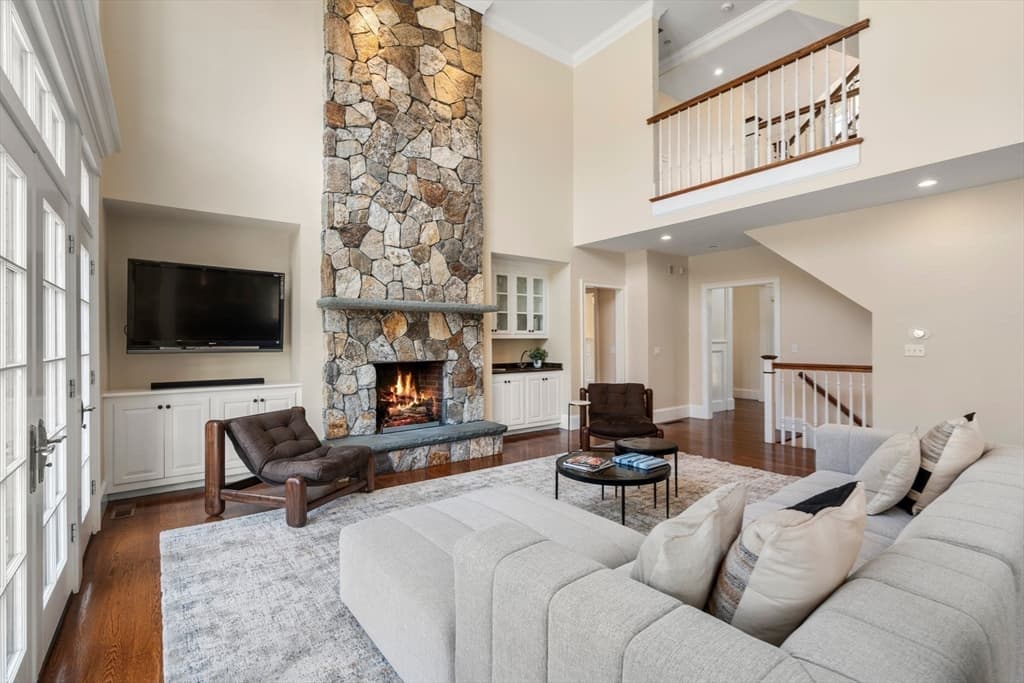 Single Family Residence at 21 Westerly Road, Weston MA 02493, photo 5 of 38