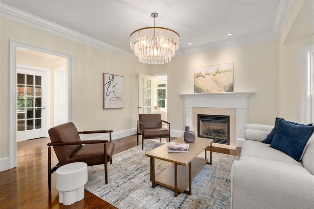 Single Family Residence at 21 Westerly Road, Weston MA 02493, photo 9 of 38