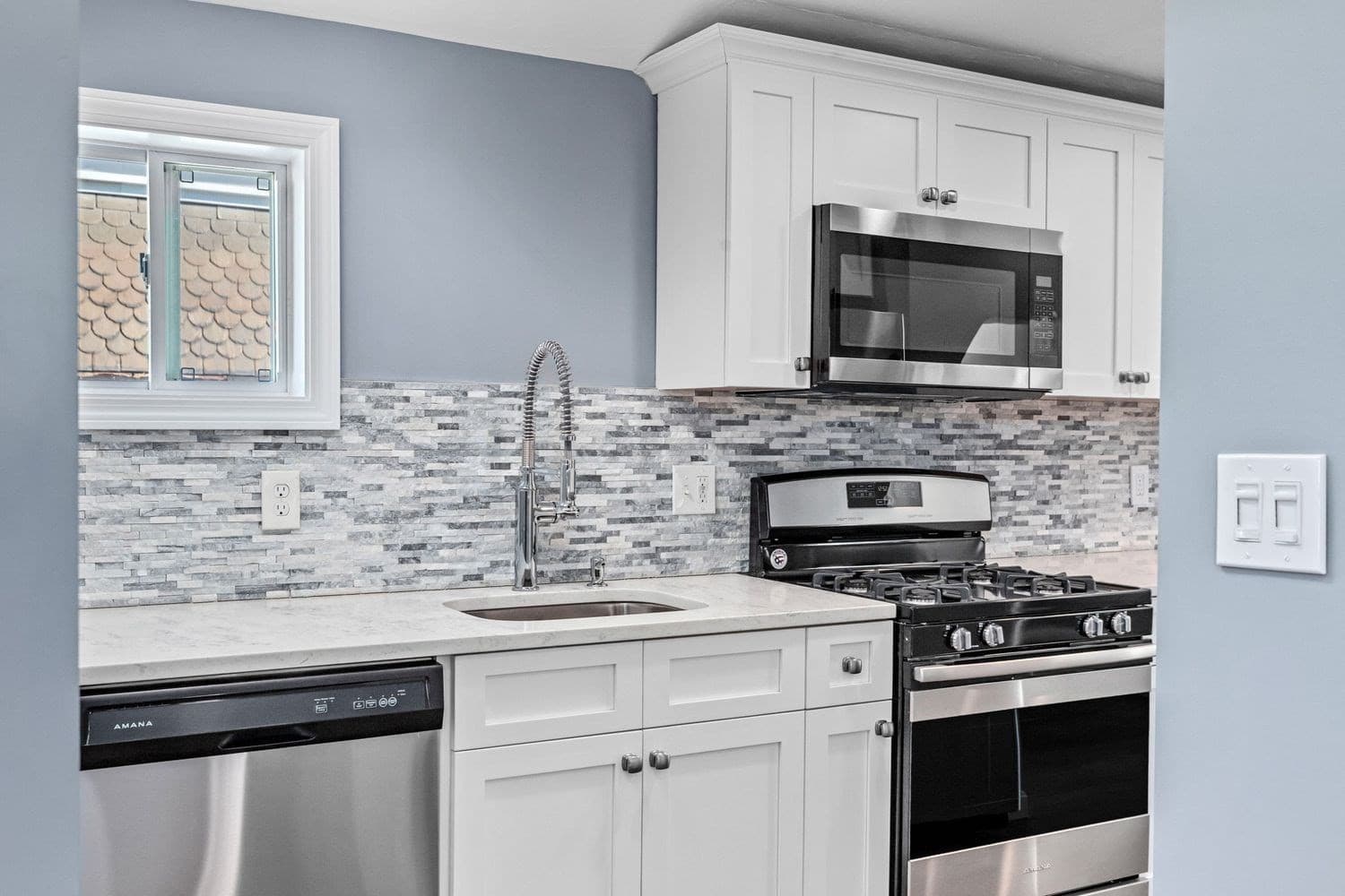 Condominium at 167 Lexington St # 3, Boston MA 02128, Boston, photo 5 of 17