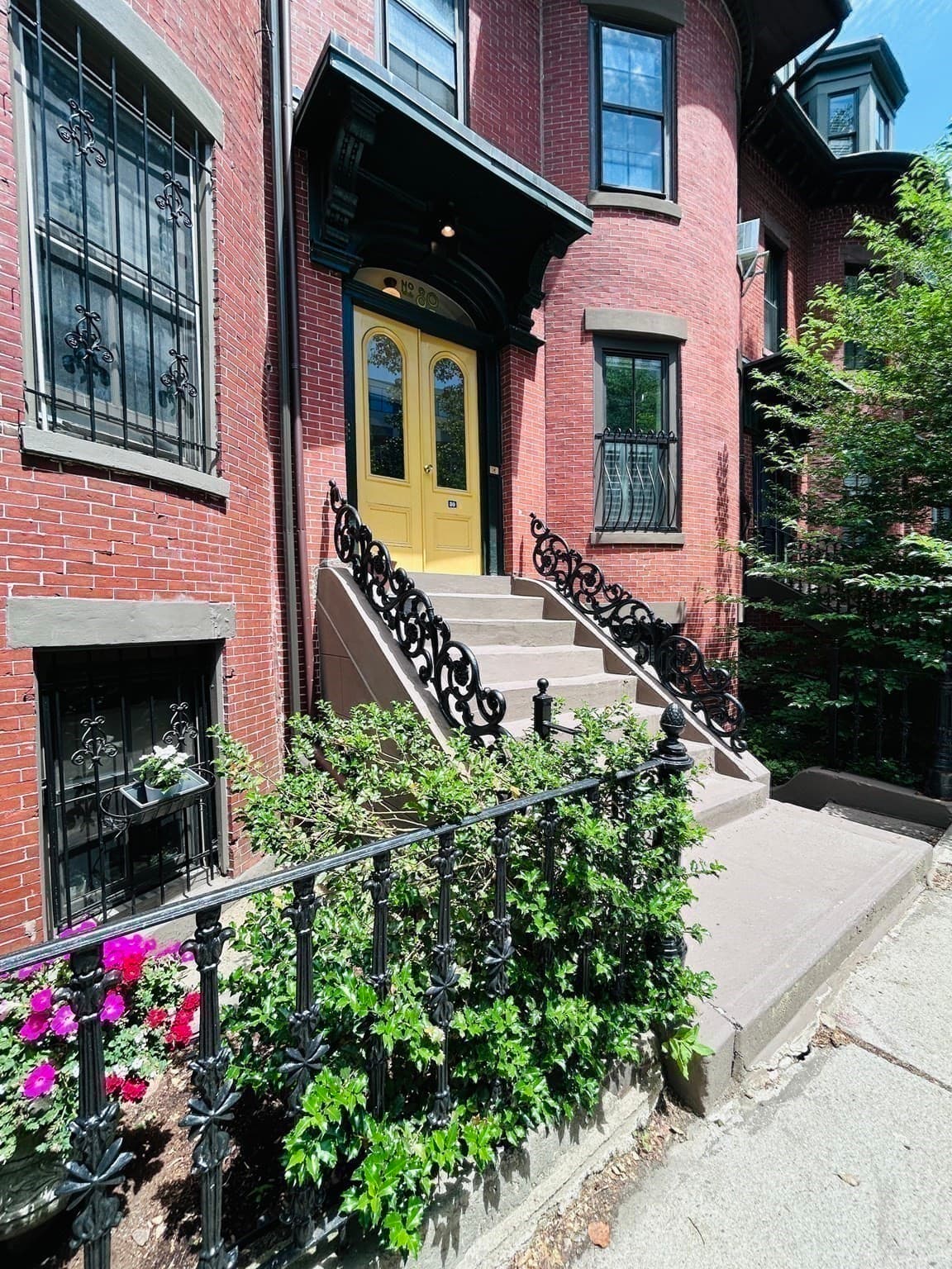 Condominium at 80 East Brookline Street # 2, Boston MA 02118, photo 6 of 18