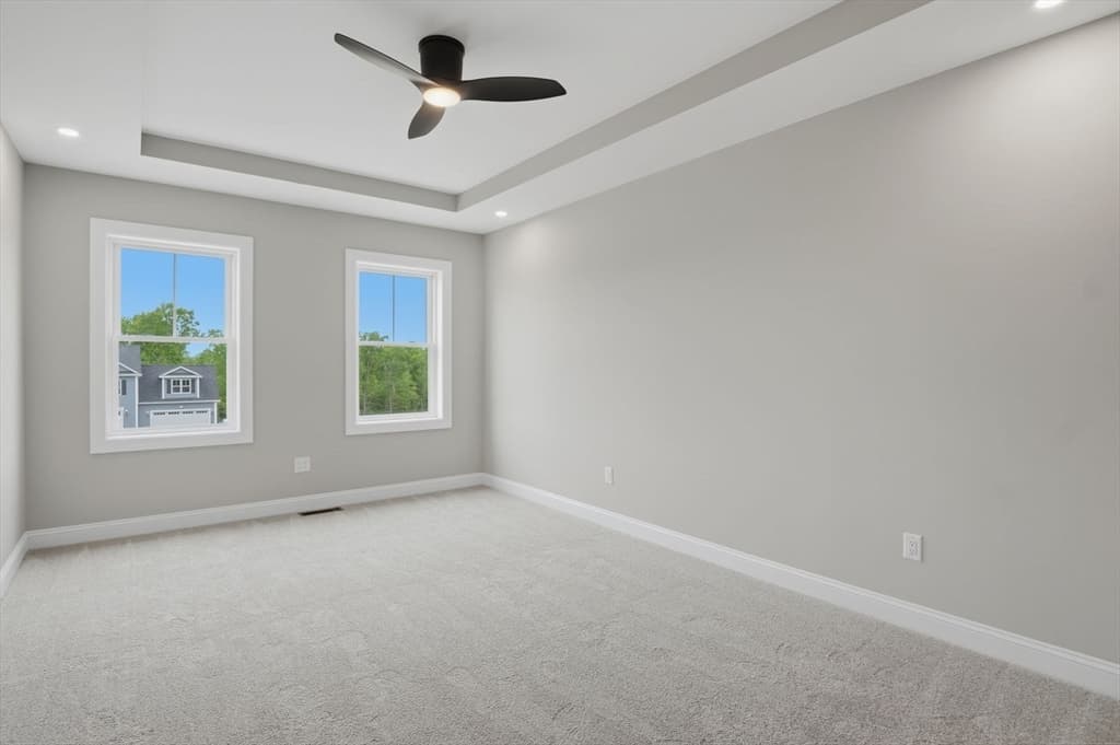 Single Family Residence at 145 Turner Farm Road, Uxbridge MA 01569, photo 6 of 10