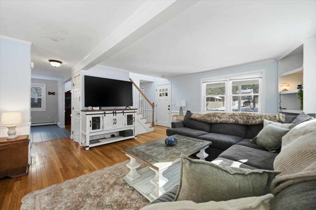 Single Family Residence at 7 Oak St, Marion MA 02738, Marion, photo 12 of 41