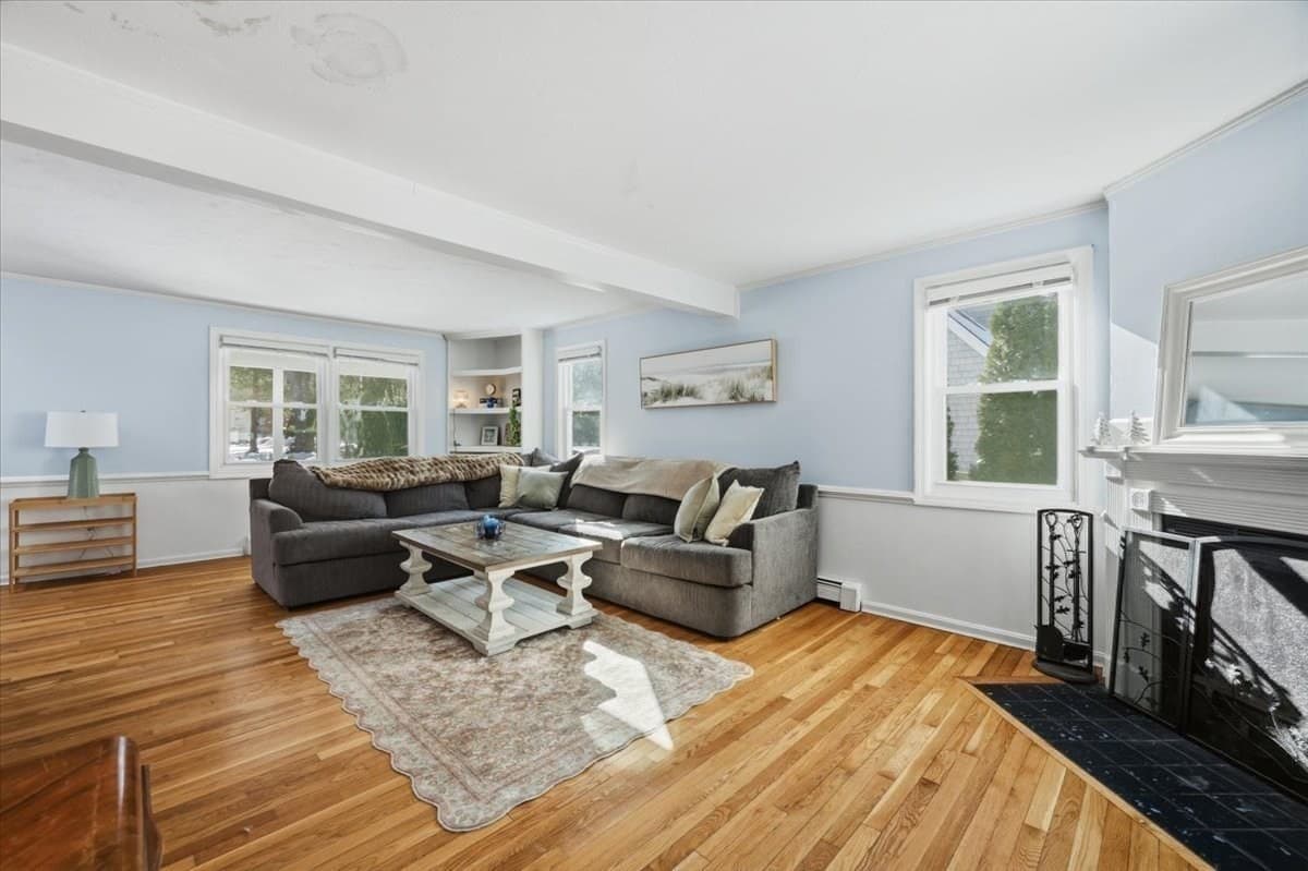 Single Family Residence at 7 Oak St, Marion MA 02738, Marion, photo 10 of 41