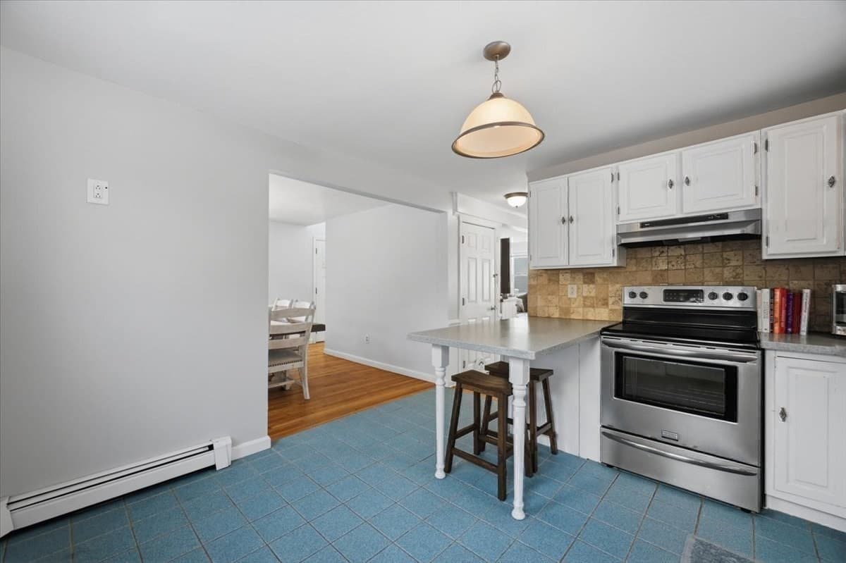 Single Family Residence at 7 Oak St, Marion MA 02738, Marion, photo 18 of 41