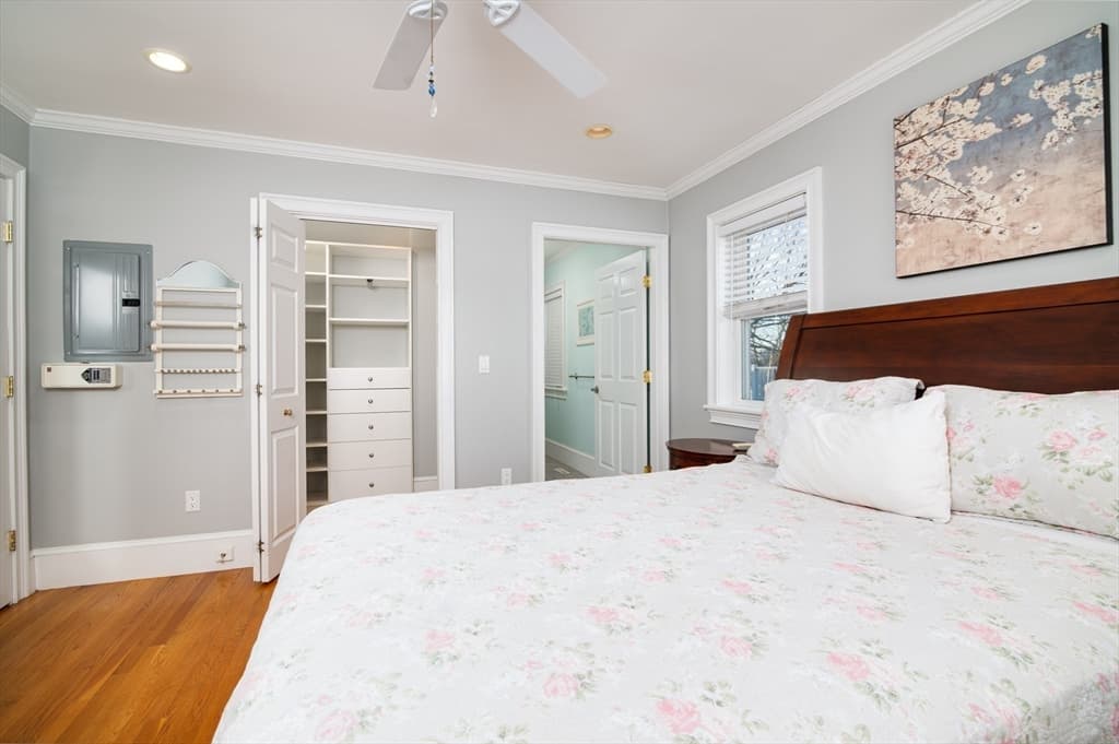 865 E Squantum St, Quincy MA 02171 photo 8