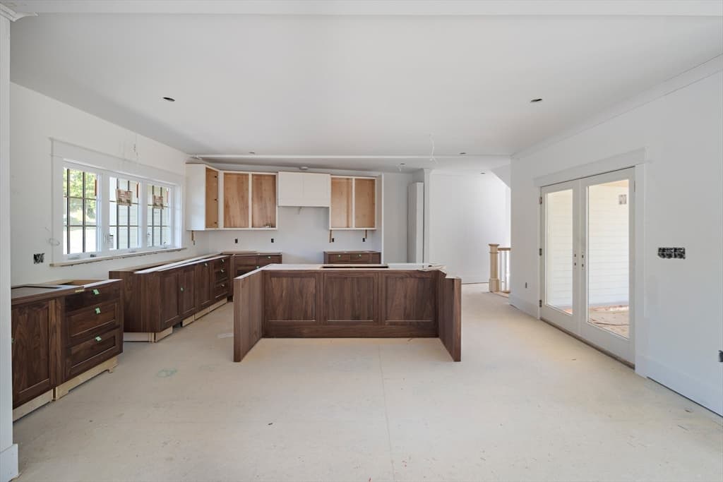 Single Family Residence at 167 Atlantic St, Gloucester MA 01930, Gloucester, photo 13 of 26