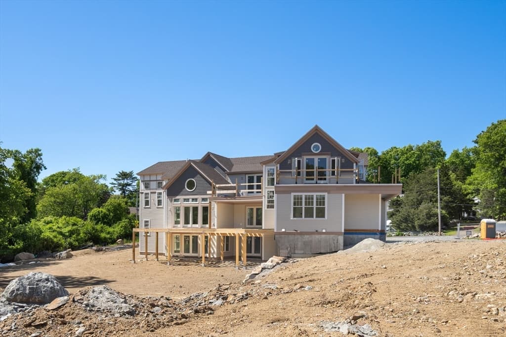 Single Family Residence at 167 Atlantic St, Gloucester MA 01930, Gloucester, photo 5 of 26