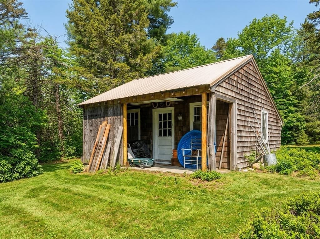115 Kennedy Rd, Stoughton MA 02072 photo 5