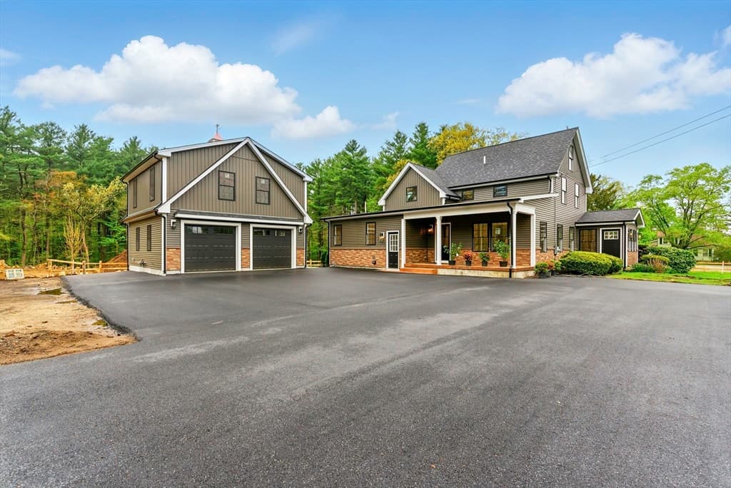 267 F S. Main Street, Hopedale MA 01747