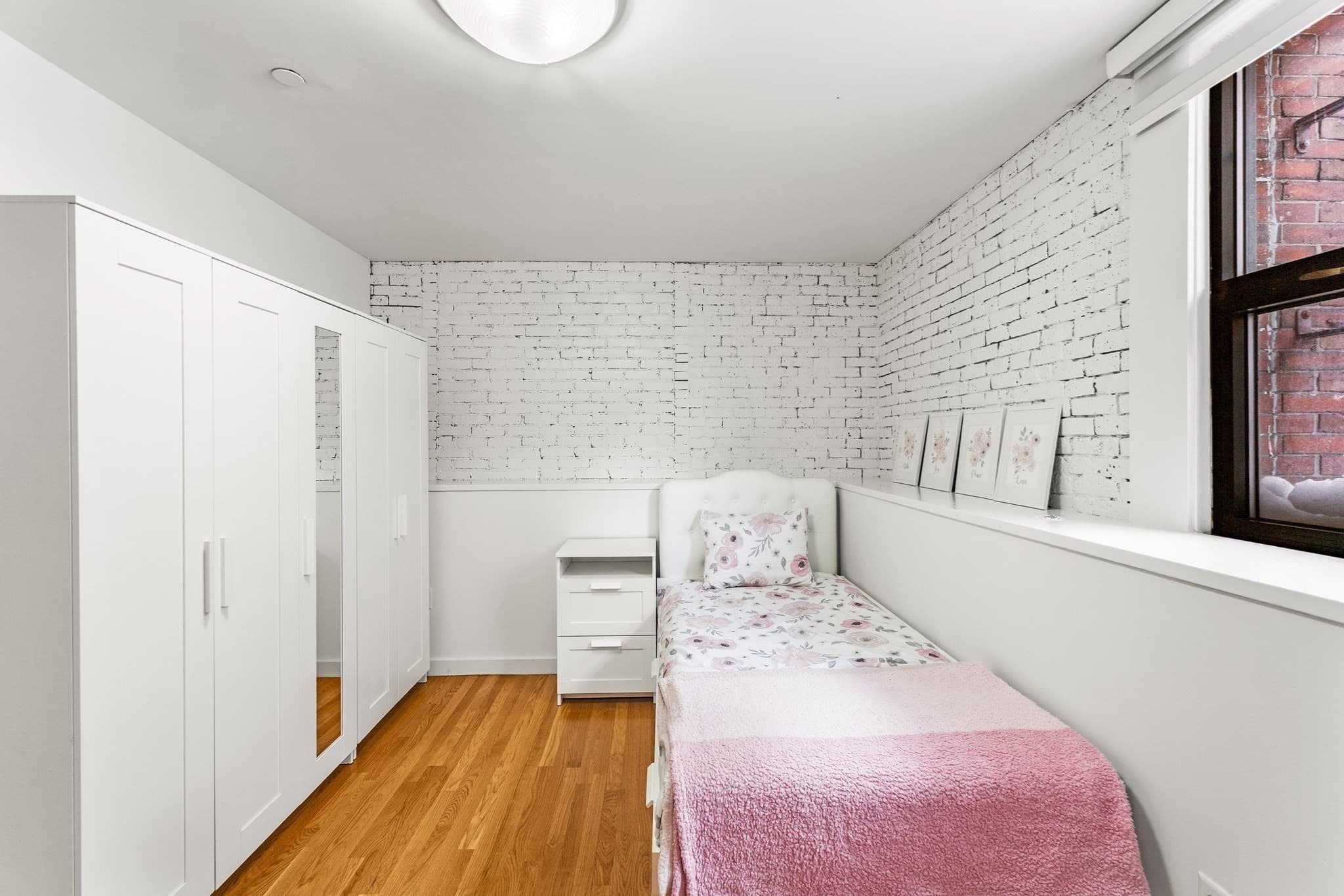 Condominium at 125 B St # 1D, Boston MA 02127, Boston, photo 9 of 20