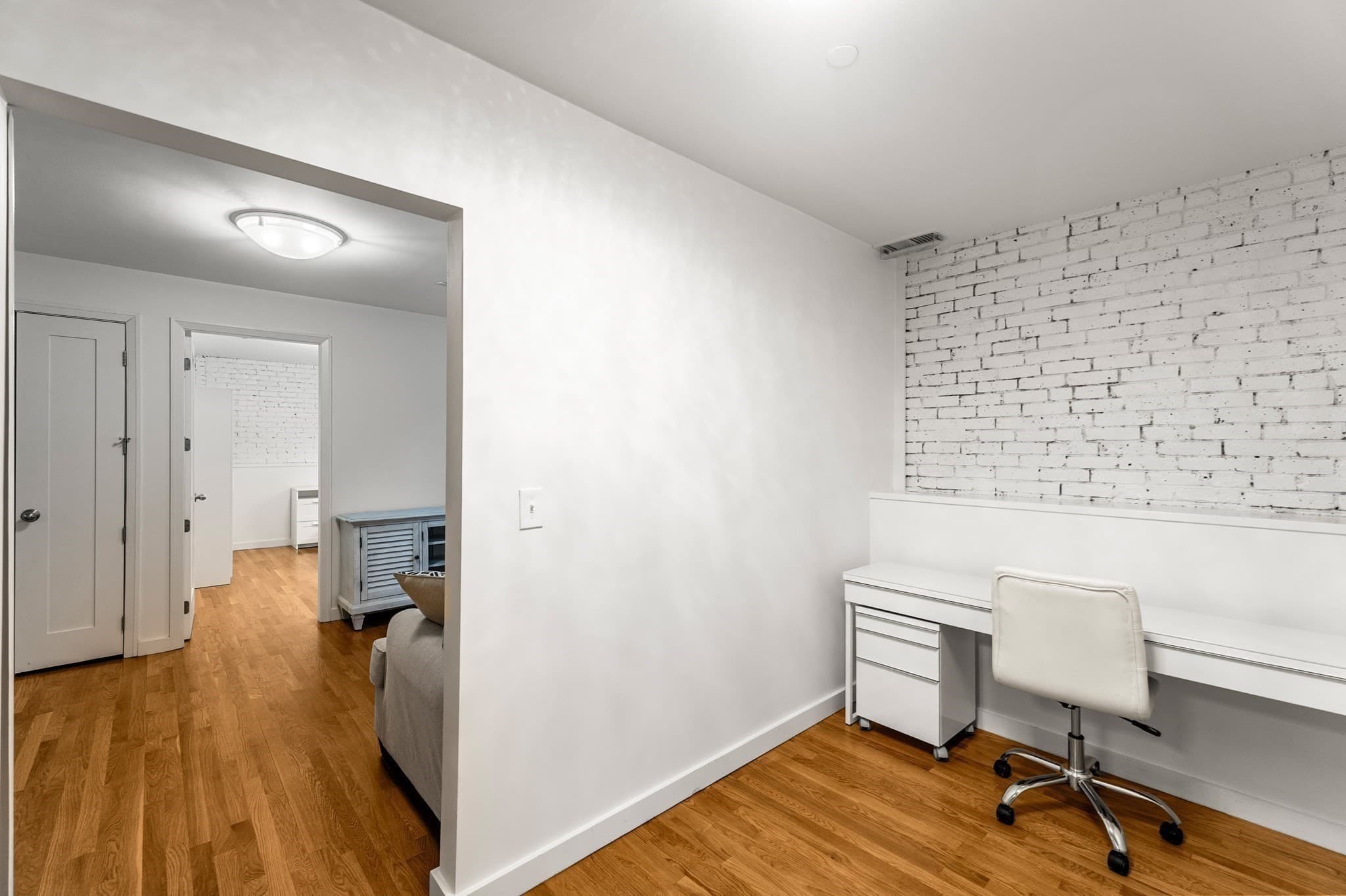 Condominium at 125 B St # 1D, Boston MA 02127, Boston, photo 11 of 20