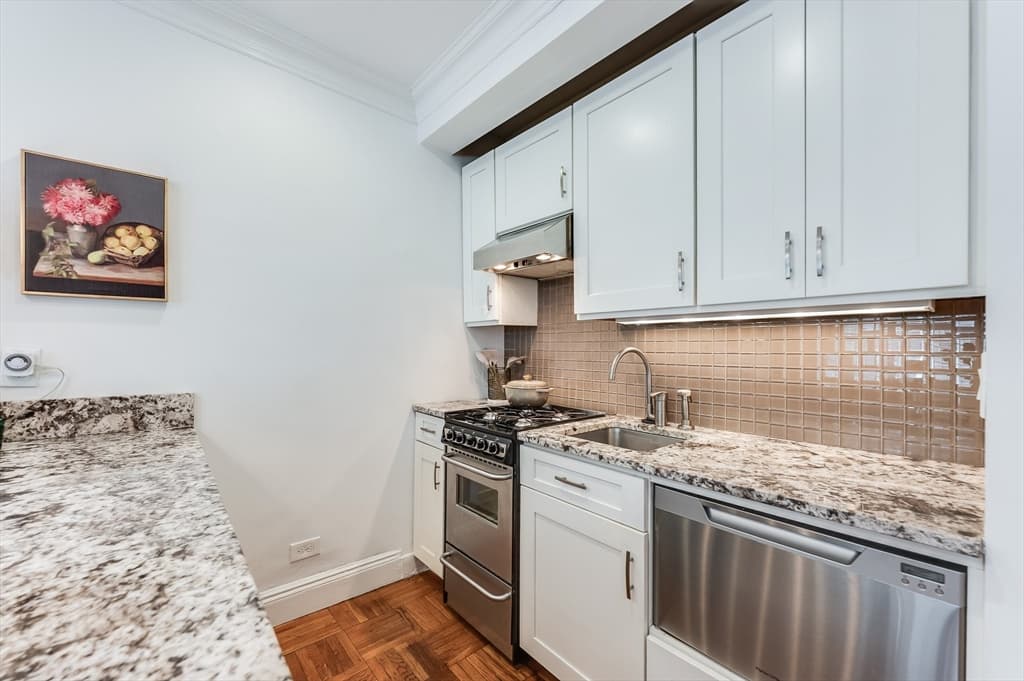 Condominium at 56 Commonwealth Ave # 53, Boston MA 02116, photo 3 of 16