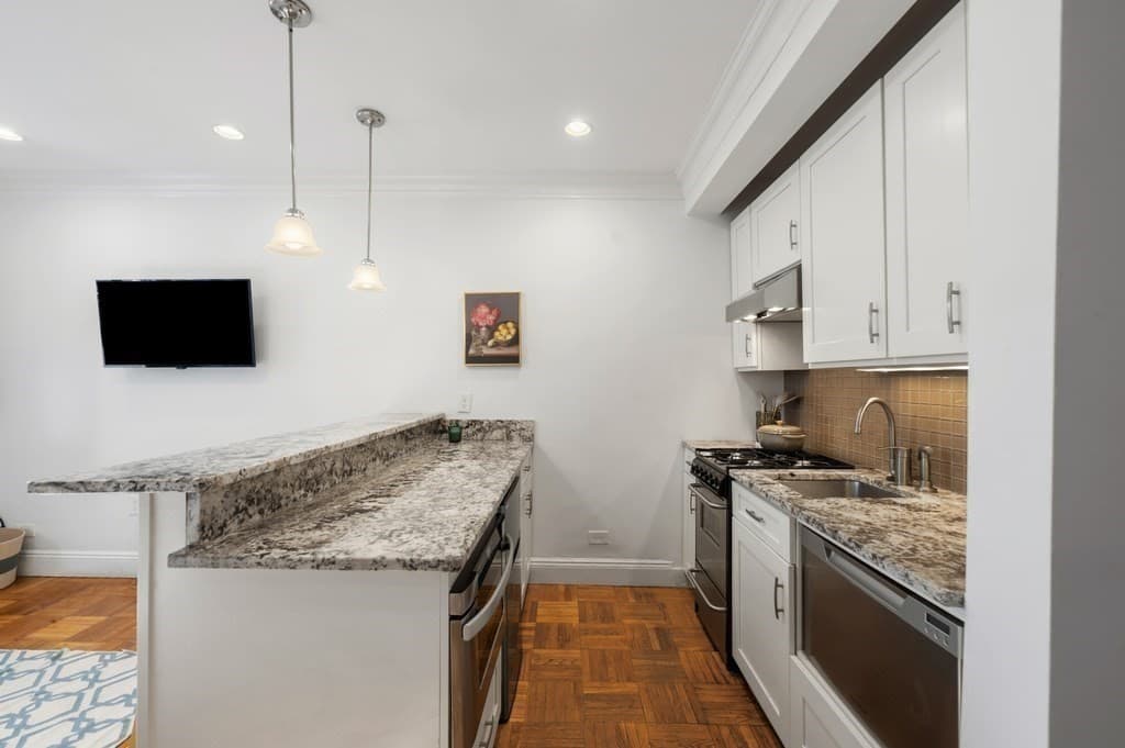 Condominium at 56 Commonwealth Ave # 53, Boston MA 02116, photo 8 of 16