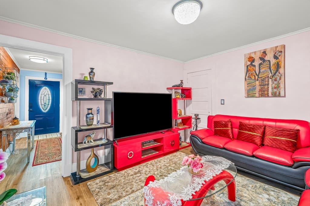28 Maple Street, Southbridge MA 01550 photo 5