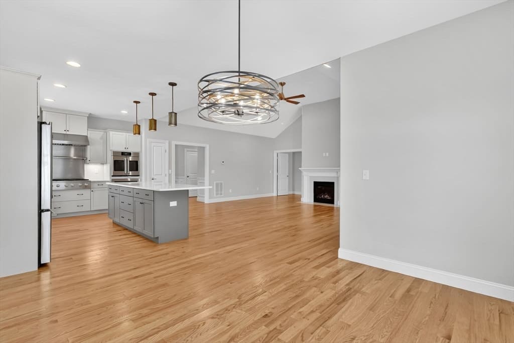56 Liberty Lane, Enfield CT 06082 photo 11
