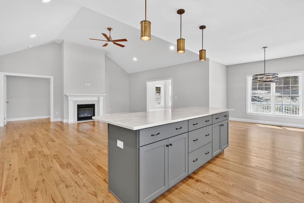 46 Liberty Lane, Enfield CT 06082 photo 8