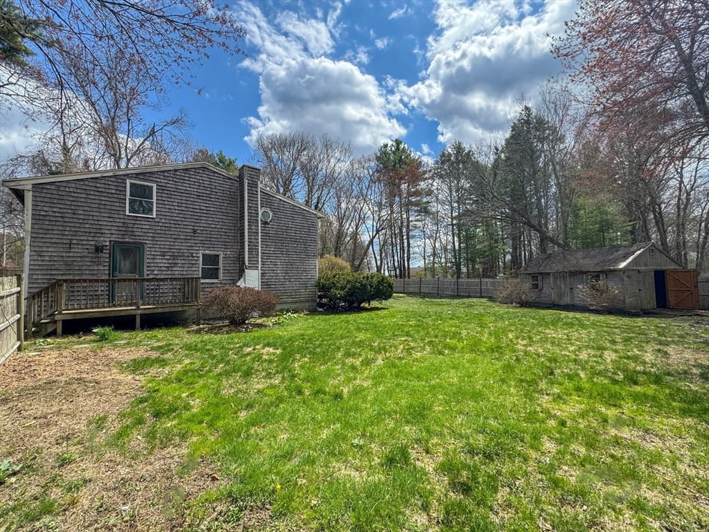 23 Fifth Ave, Lakeville MA 02347 photo 3