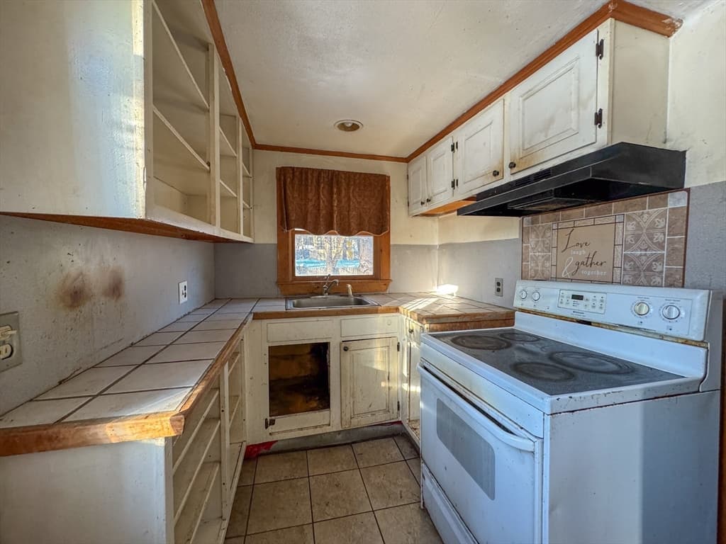 23 Fifth Ave, Lakeville MA 02347 photo 8