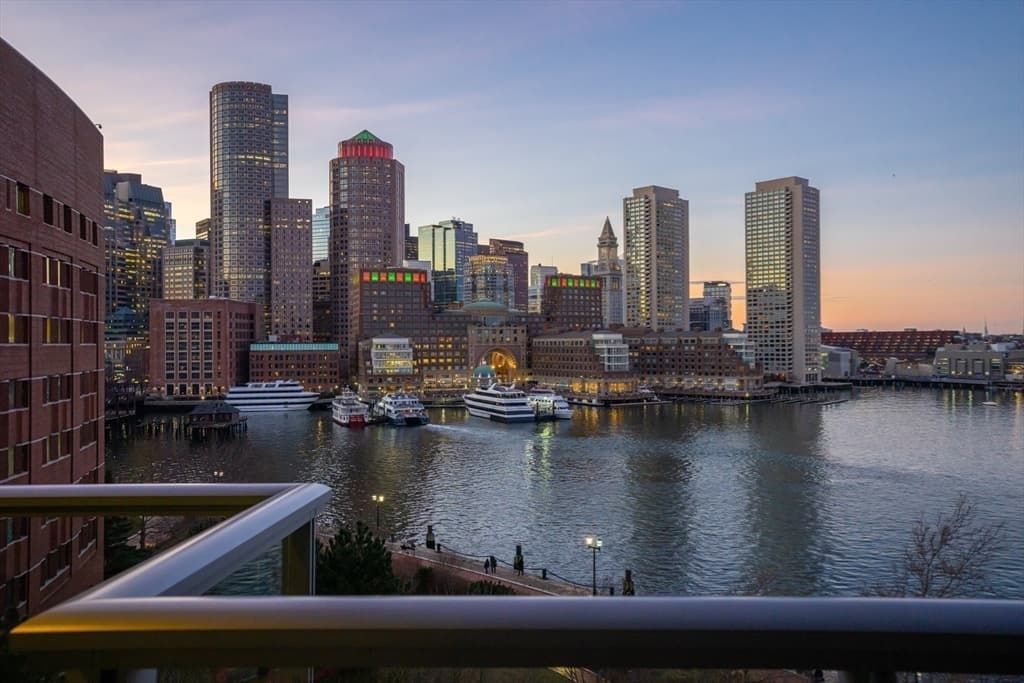 Condominium at 22 Liberty Dr # 7M, Boston MA 02210, photo 17 of 42