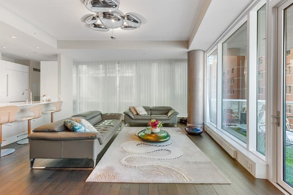 Condominium at 22 Liberty Dr # 7M, Boston MA 02210, photo 7 of 42